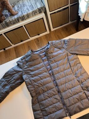 Uniqlo Women's Quilted Round-Neck Puffer Jacket in Gray